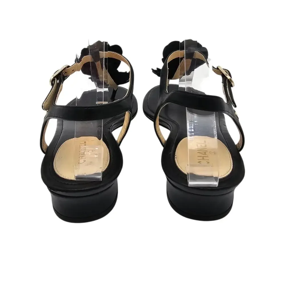 Chanel CC Camelia Flower Pearl Flat Thong Sandal Black Leather Size 38 US 7 7.5